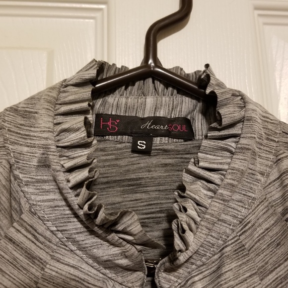 Top - Picture 2 of 4